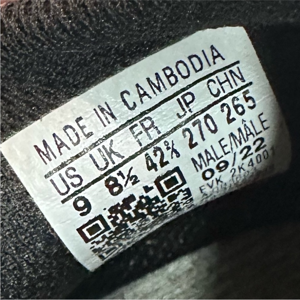 Black Adidas running shows - Picture 6 of 6